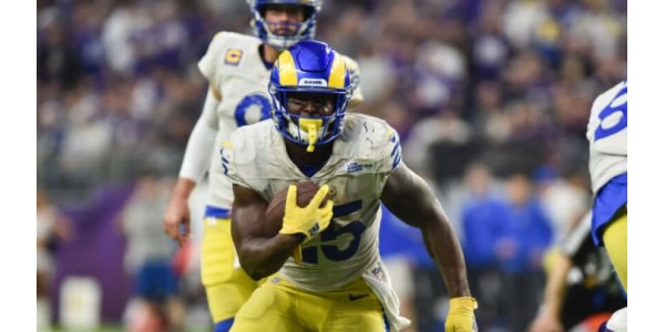 Le porteur de ballon Sony Michel annonce sa retraite à 28 ans